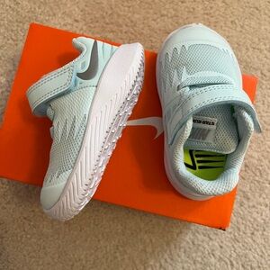 Nike toddler star runner size 3C